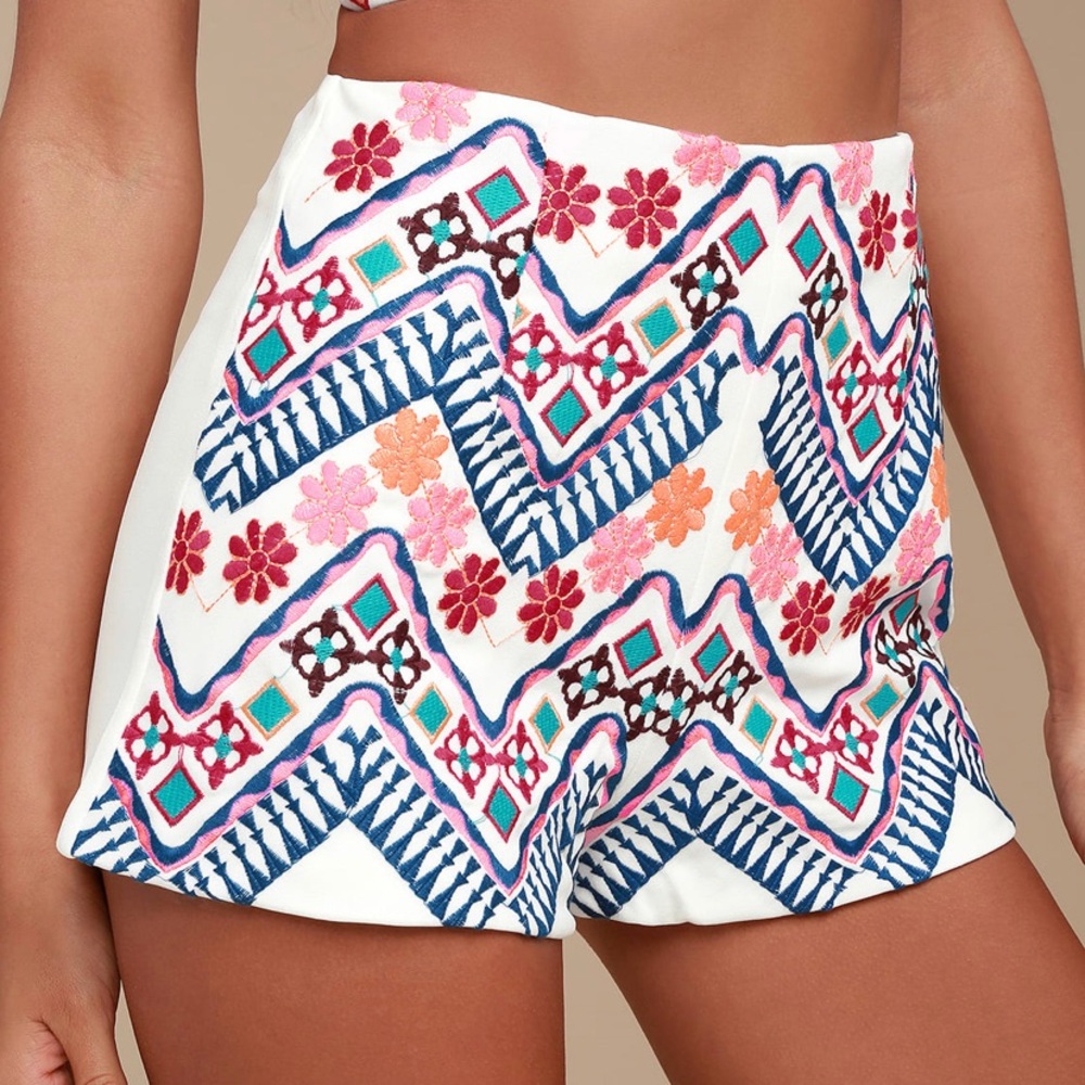 Lulu’s Rhythm is Gonna Get You White Shorts